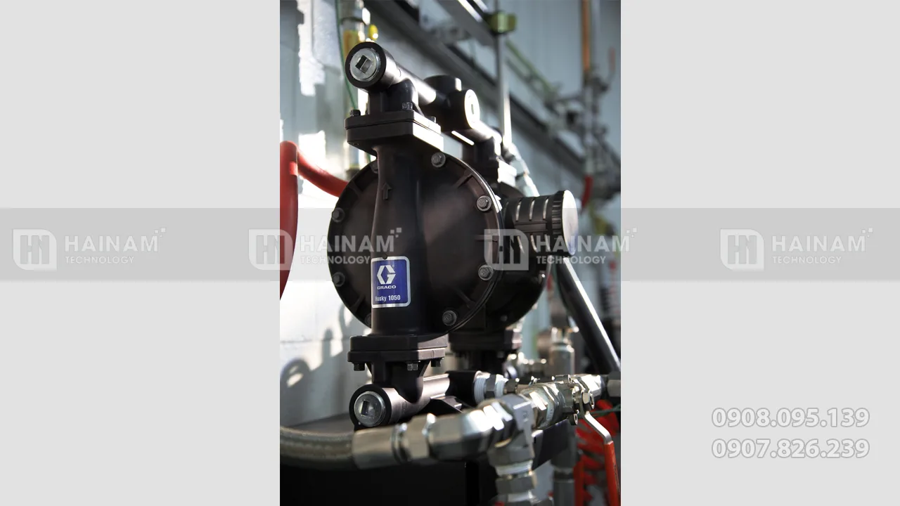 ứng dụng bom màng husky 515