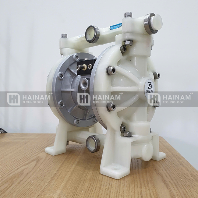 Bơm màng khí nén chính hãng tại HNTech