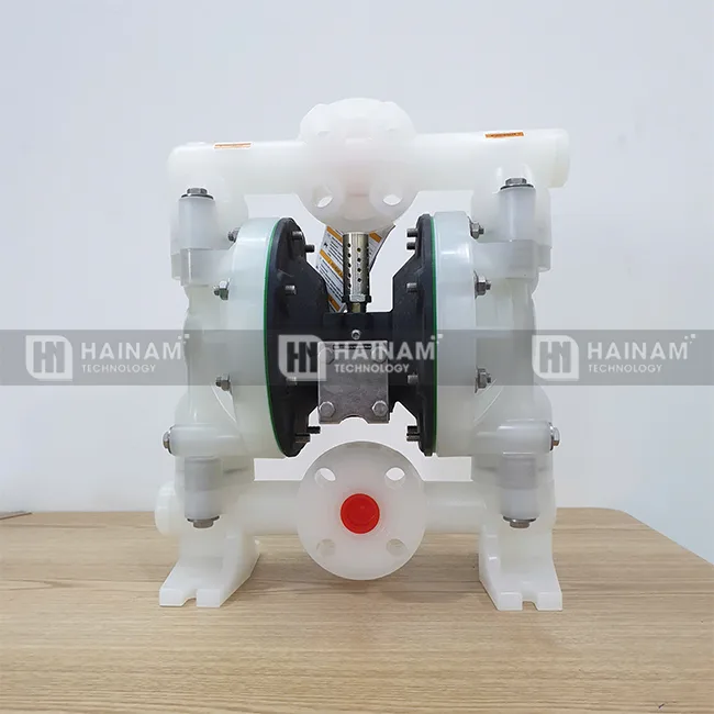 Bơm màng khí nén chính hãng tại HNTech