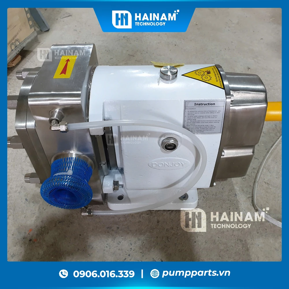 đầu bơm cánh khế