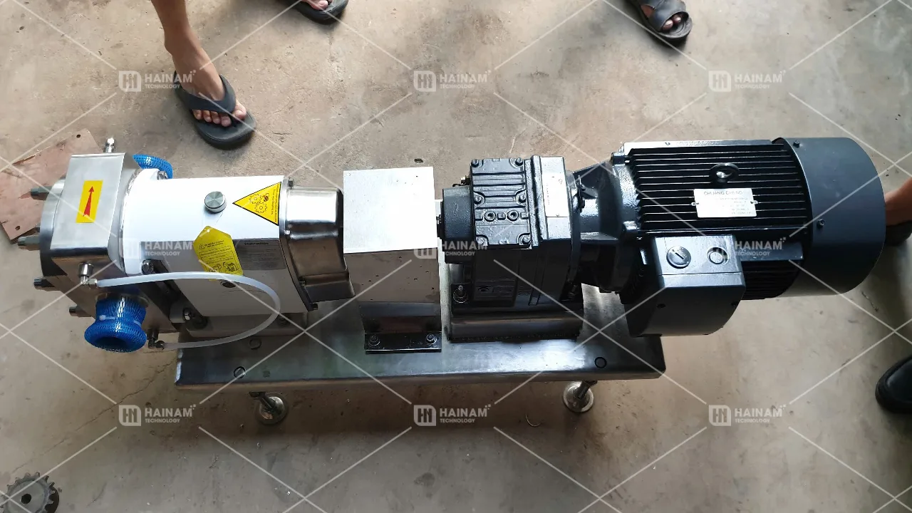 máy bơm cánh khế donjoy