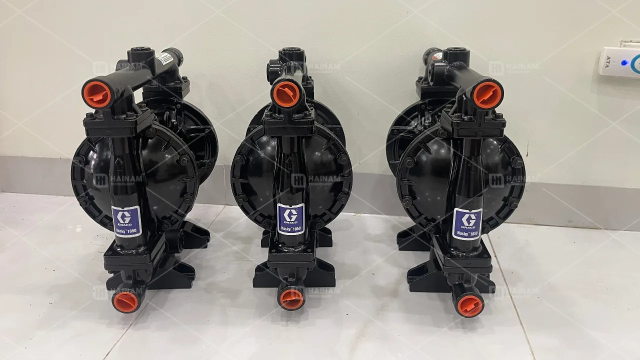 máy bơm màng husky graco
